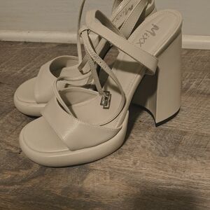 Chic Cream Block Heel Sandals